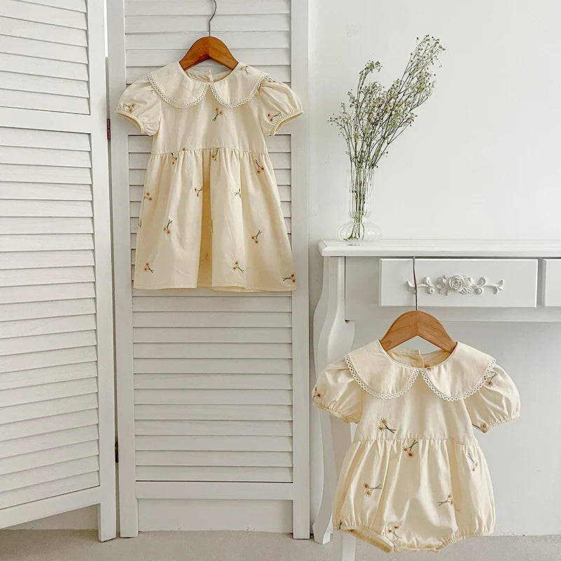 Infant Baby Girls Lace Collar Dress Rompers Sisters Clothes Kids Girls Embroider Flower Princess Dress Family Clothes Rompers