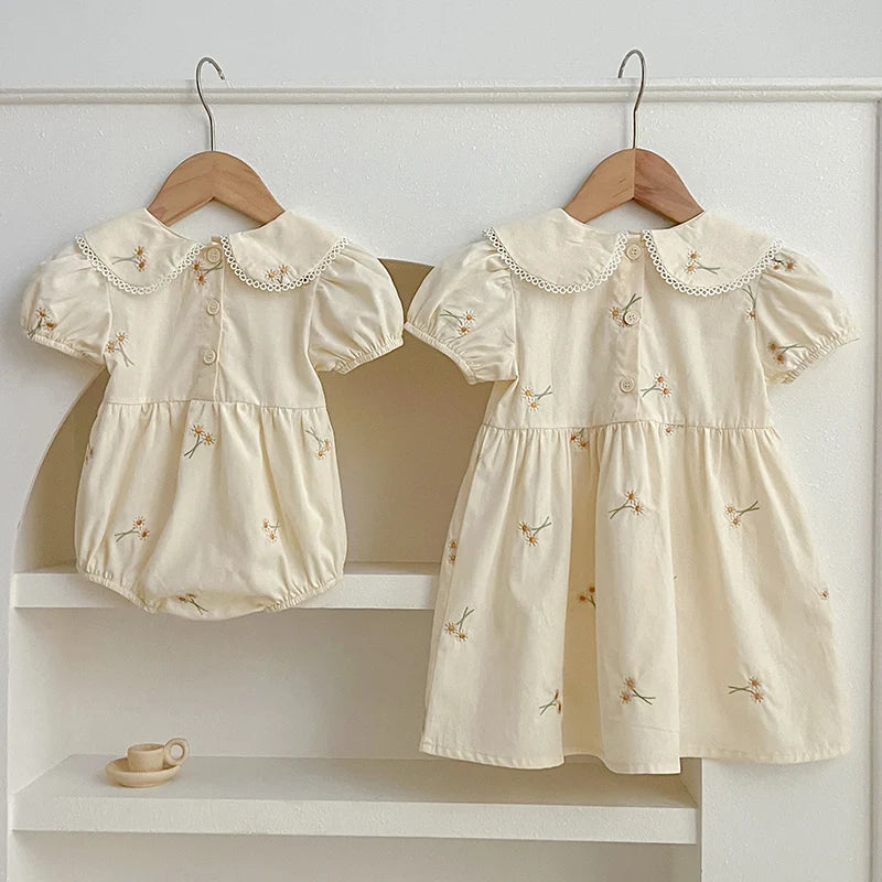 Infant Baby Girls Lace Collar Dress Rompers Sisters Clothes Kids Girls Embroider Flower Princess Dress Family Clothes Rompers