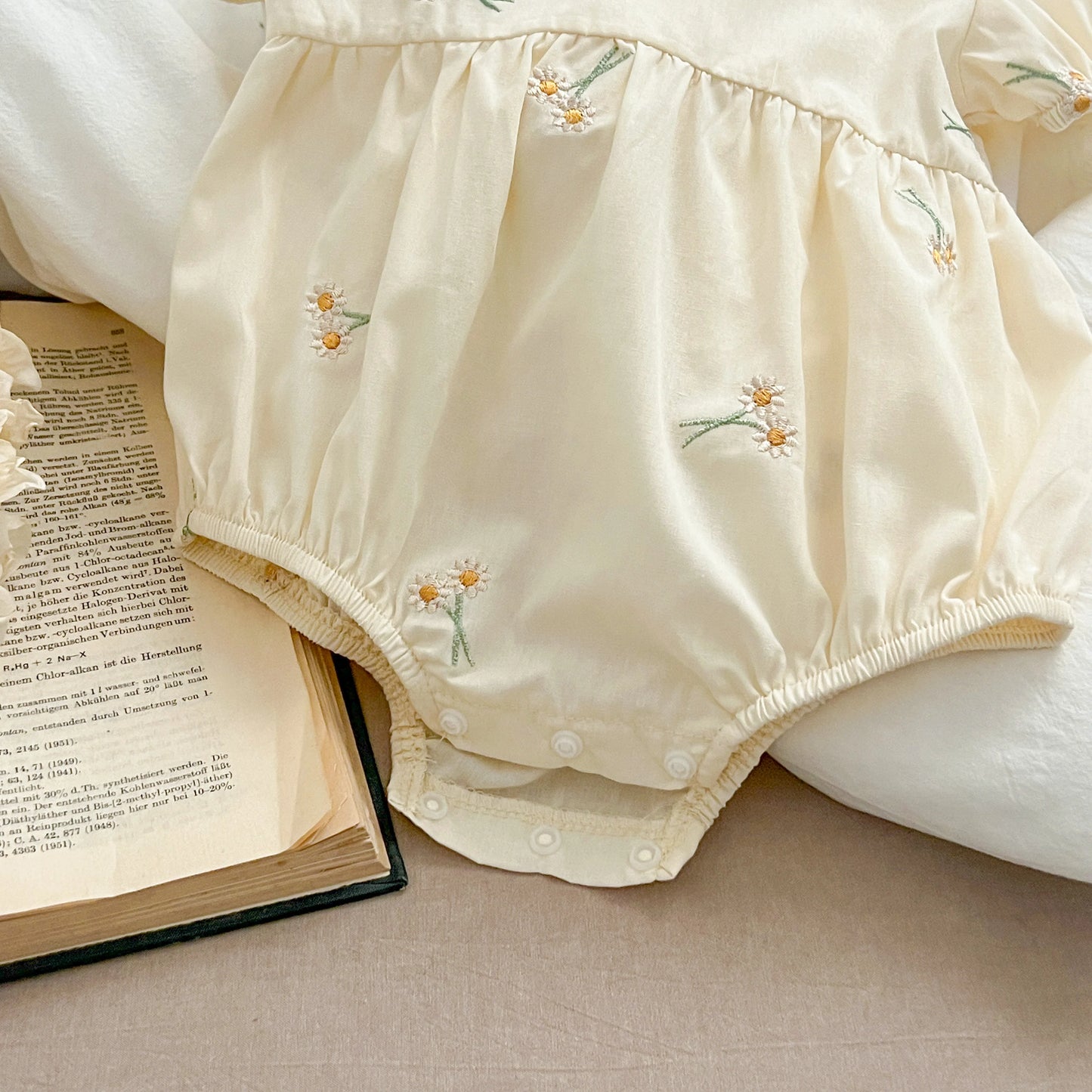 Infant Baby Girls Lace Collar Dress Rompers Sisters Clothes Kids Girls Embroider Flower Princess Dress Family Clothes Rompers