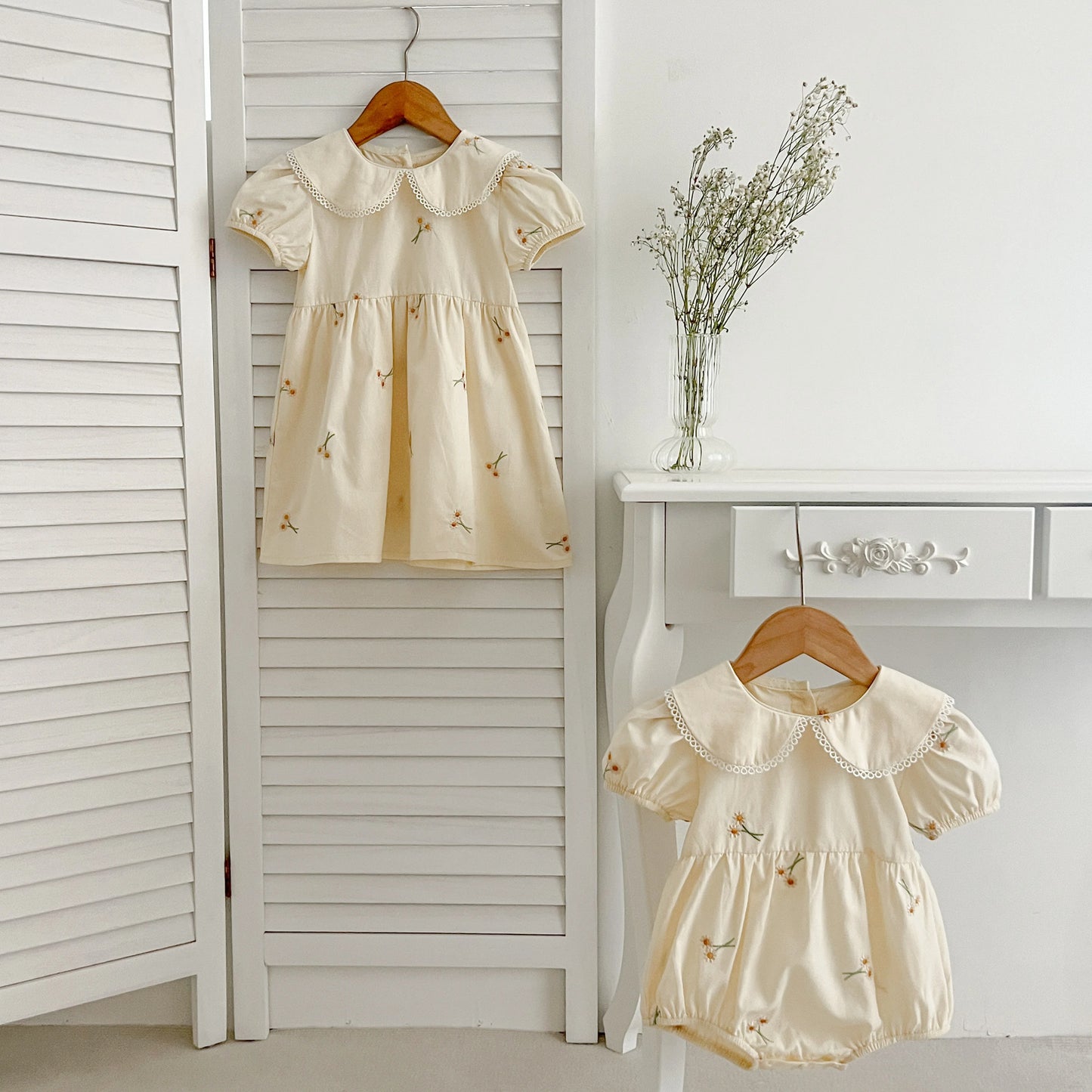 Infant Baby Girls Lace Collar Dress Rompers Sisters Clothes Kids Girls Embroider Flower Princess Dress Family Clothes Rompers