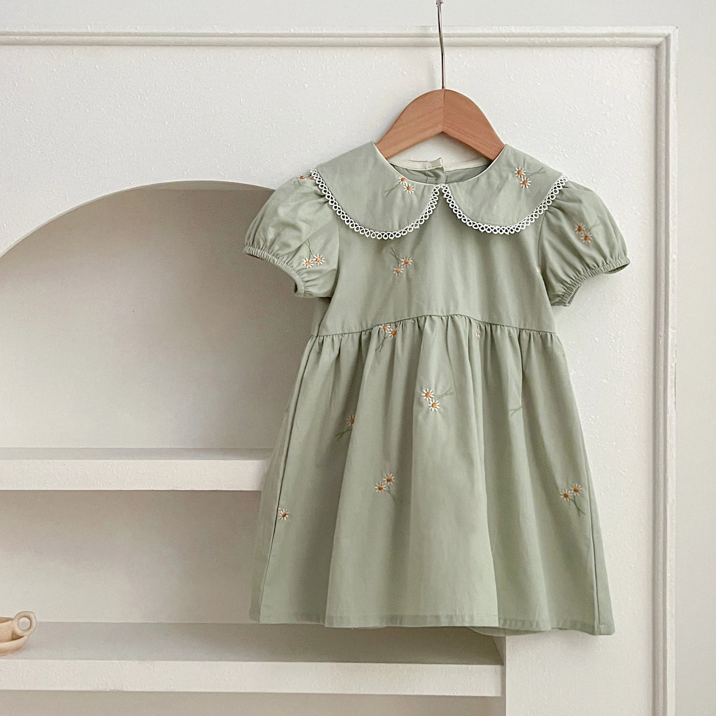 Infant Baby Girls Lace Collar Dress Rompers Sisters Clothes Kids Girls Embroider Flower Princess Dress Family Clothes Rompers