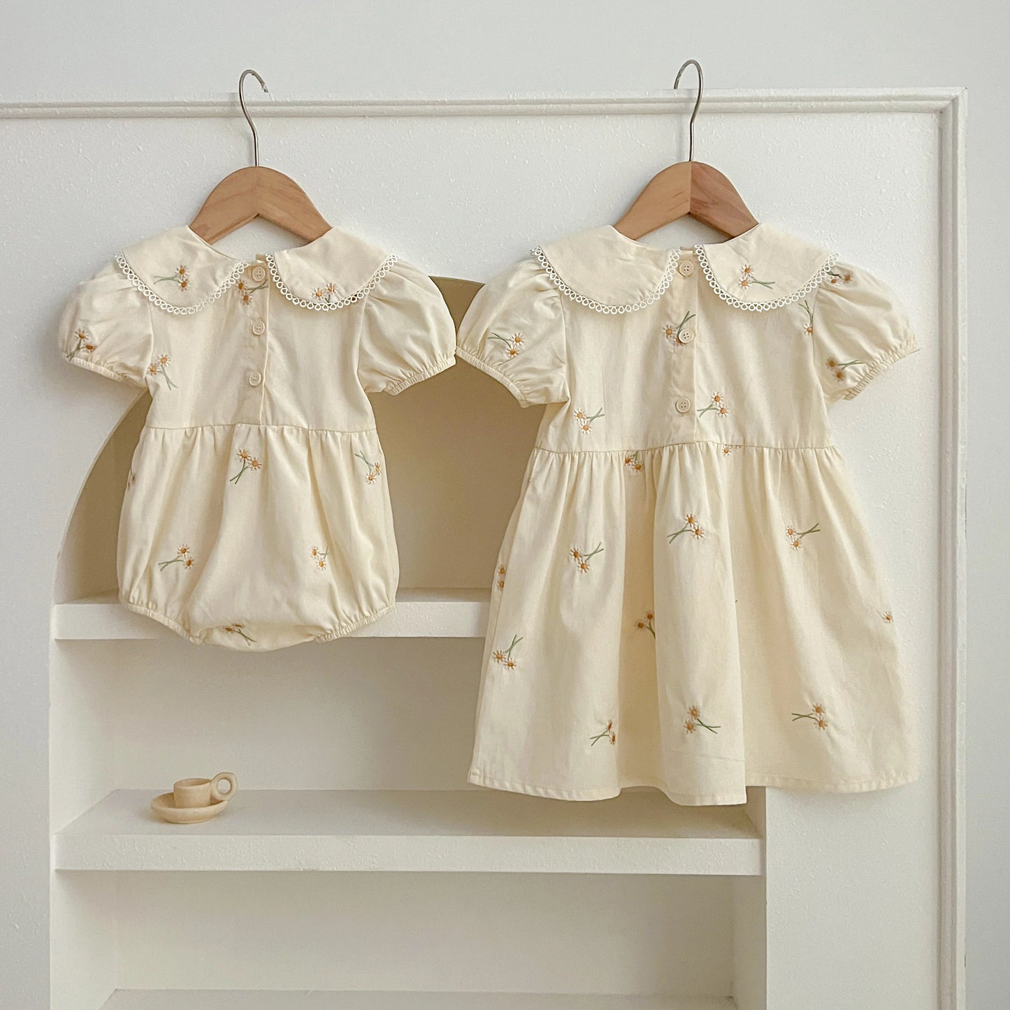 Infant Baby Girls Lace Collar Dress Rompers Sisters Clothes Kids Girls Embroider Flower Princess Dress Family Clothes Rompers